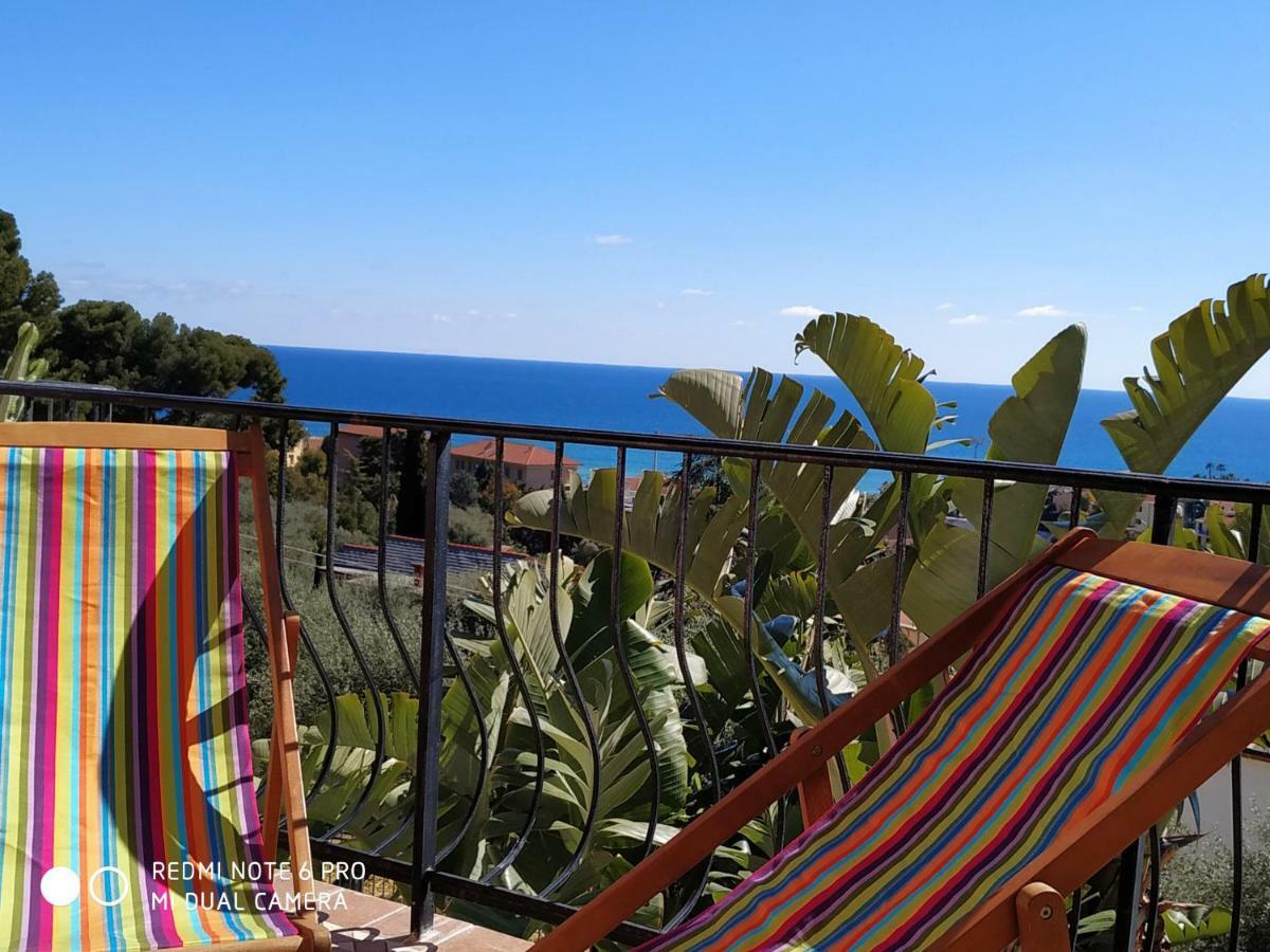 Апартаменти Mansarda Mare Bella Vista Citra Zero Zero Ottanta Trentuno Lt O738 Імперія Екстер'єр фото